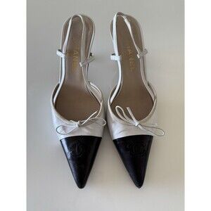 Chanel Black & White CC Logo Bow Captoe Slingback Pointed Toe Heels EU 38.5